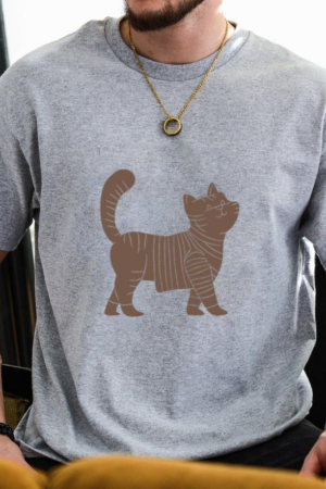 Brown And White Cat Design T-Shirt